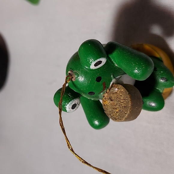 Christmas Ornaments Set of Three Bird House Reindeer Green Frog - Picture 2 of 10